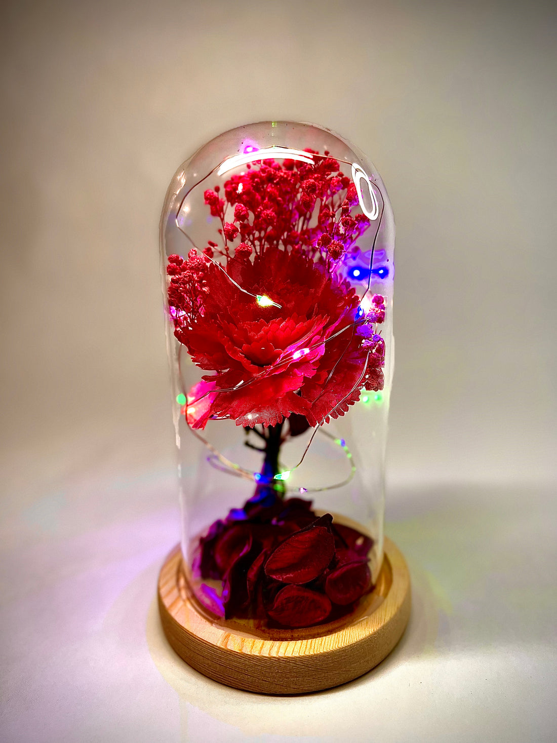 Eternal Flower in Glass Dome for Decoration